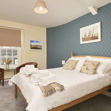 The White Hart Hotel Modbury Екстер'єр фото