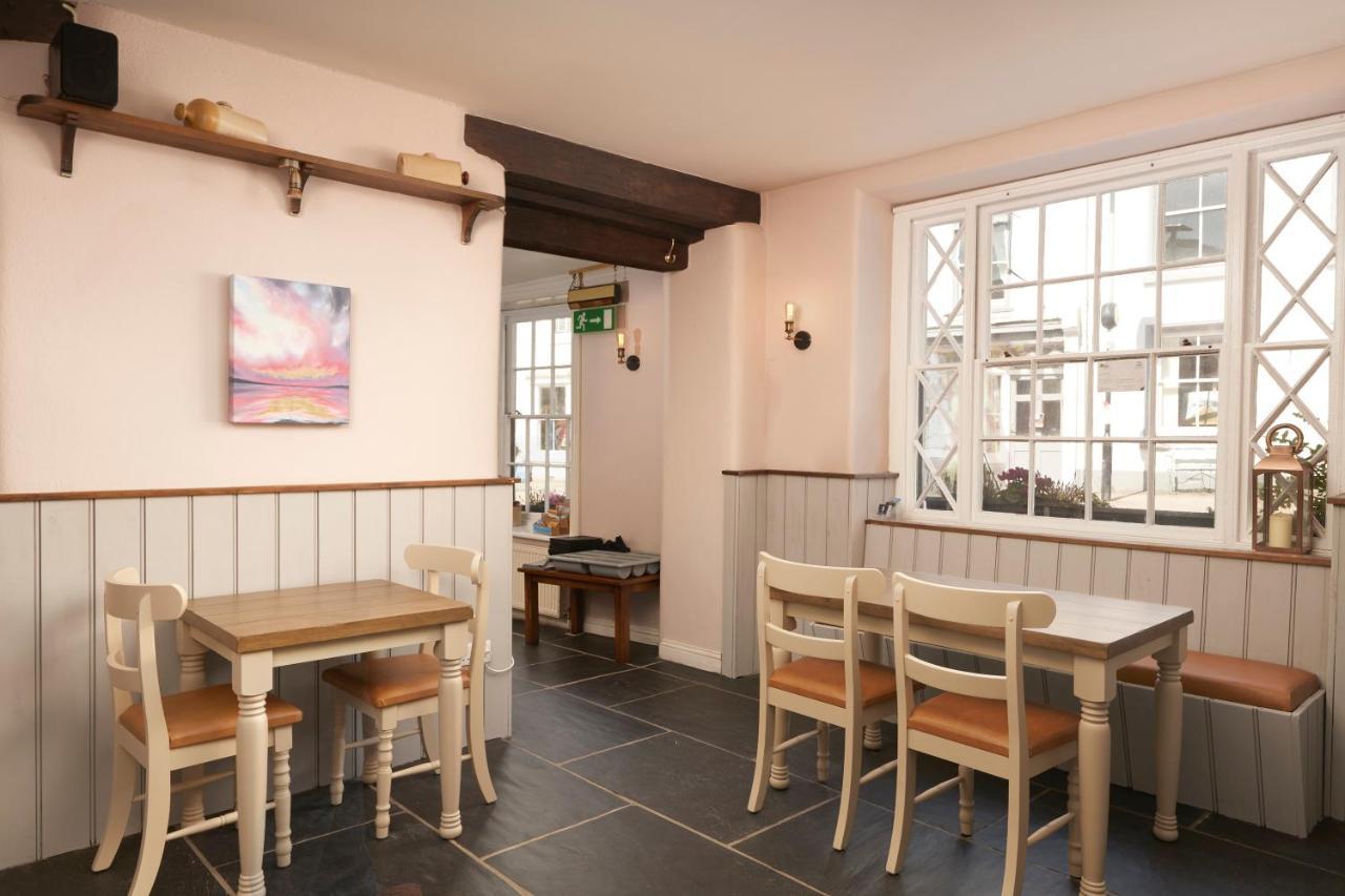 The White Hart Hotel Modbury Екстер'єр фото