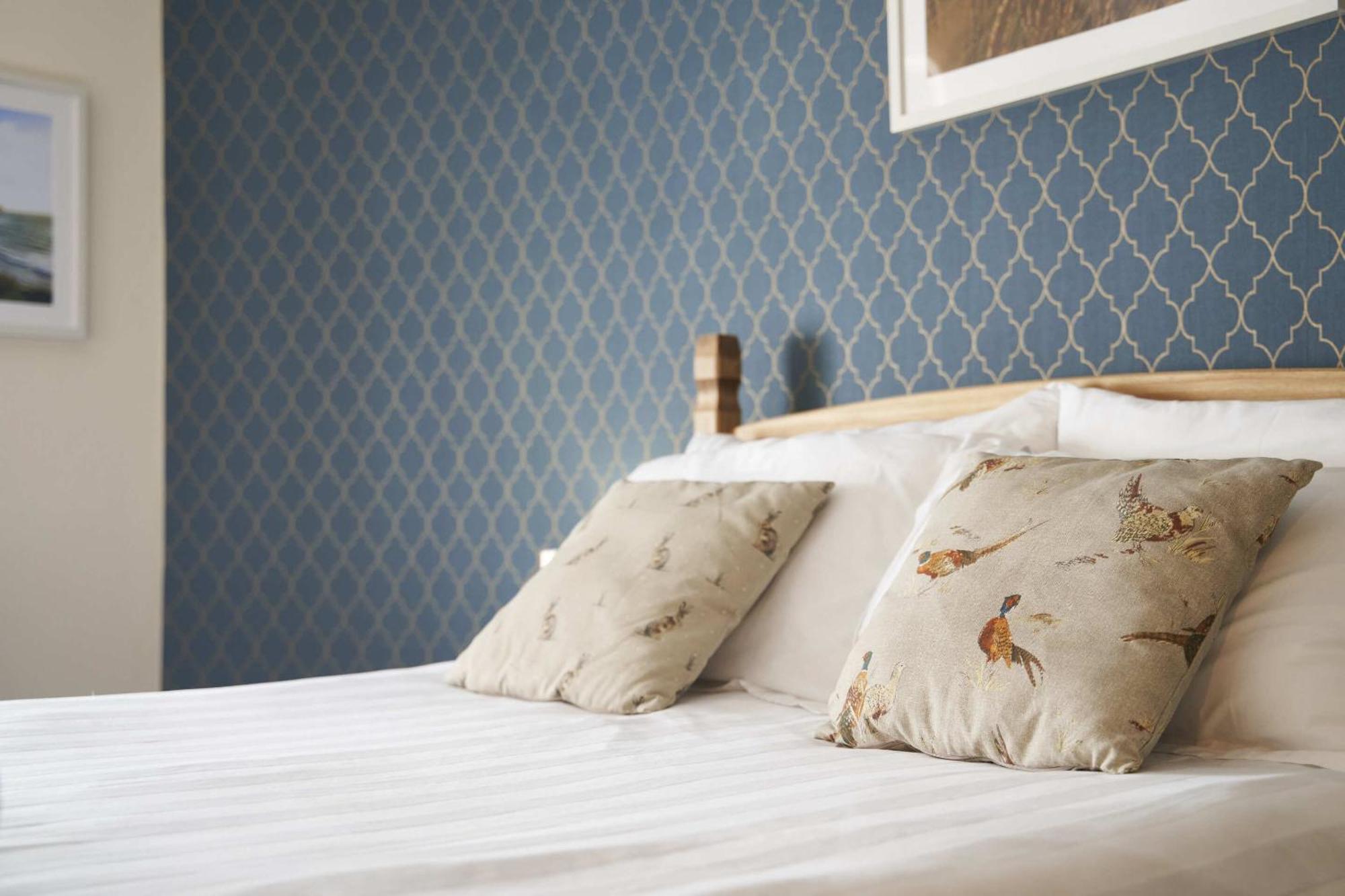 The White Hart Hotel Modbury Екстер'єр фото