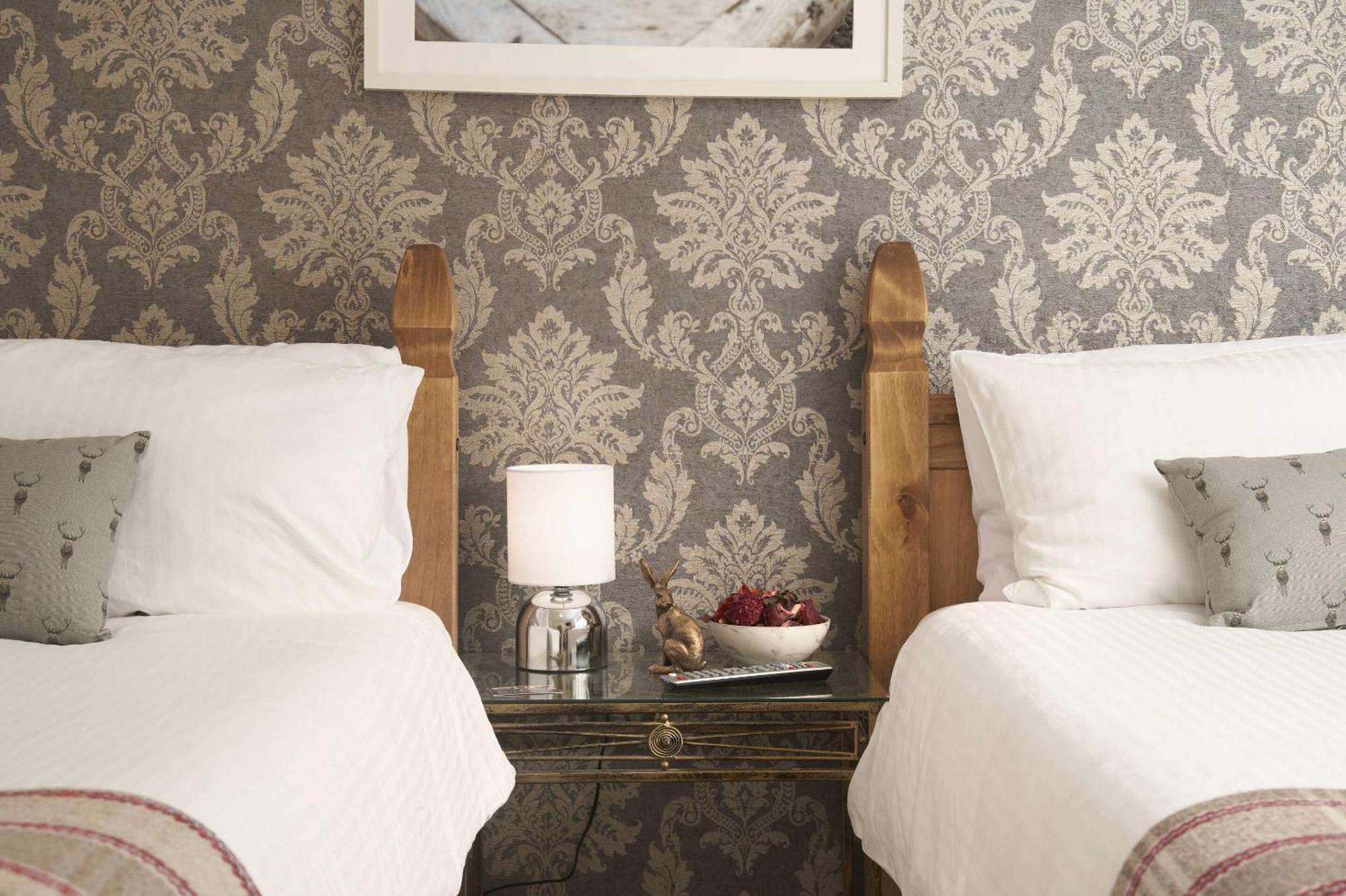 The White Hart Hotel Modbury Екстер'єр фото